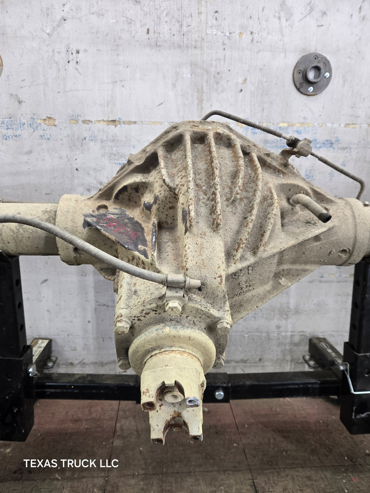 2000 Chevrolet Silverado / GMC Sierra 2500 3500 HD OLD Body Style Rear Axle 4.10 Full Floating