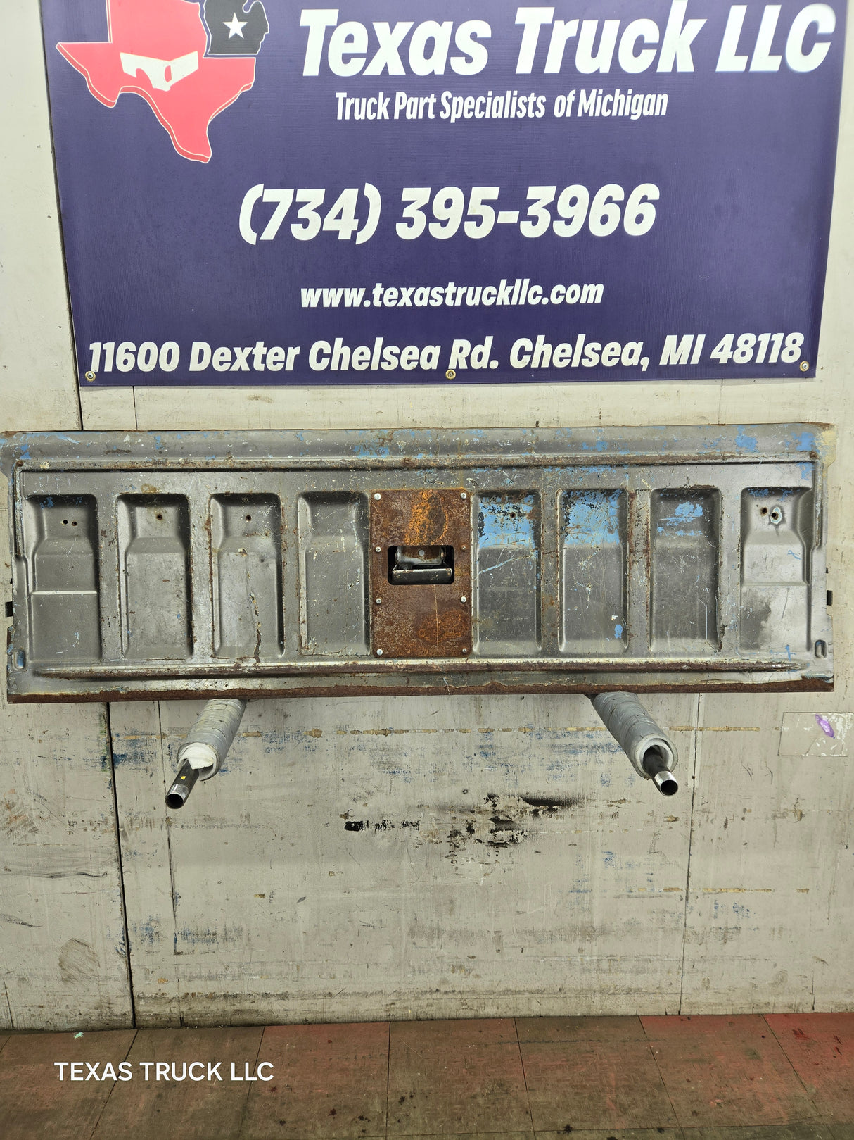 1973-1987 Chevrolet / GMC Square Body Tailgate C10 C15 C20 C25 C35 K10 K15 K20 K25 K35