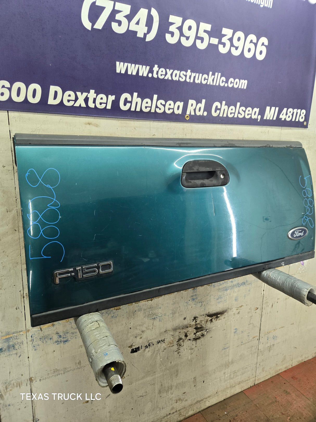 1997-2003 Ford F150 Step Side / Flare Side Tailgate