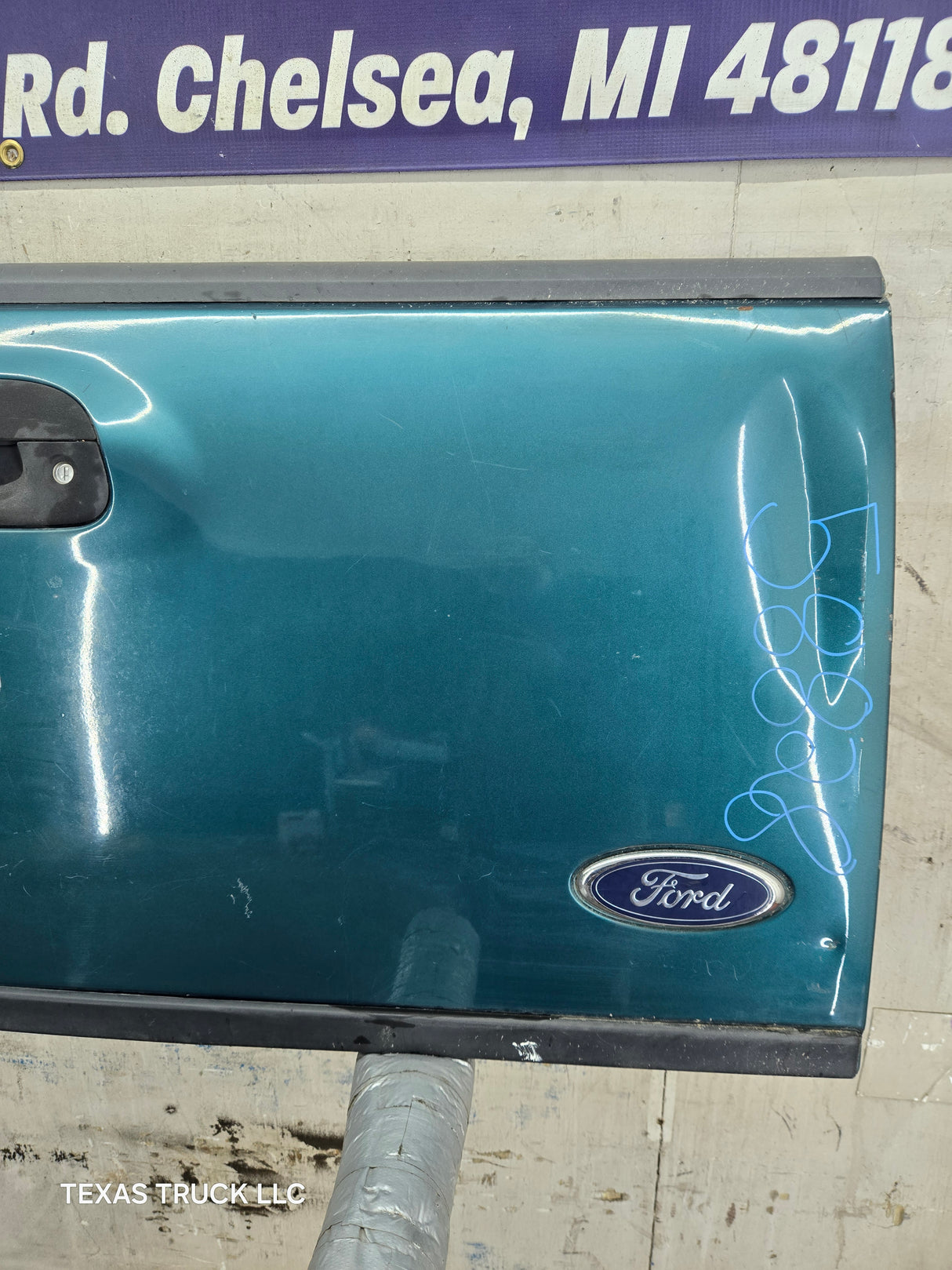 1997-2003 Ford F150 Step Side / Flare Side Tailgate