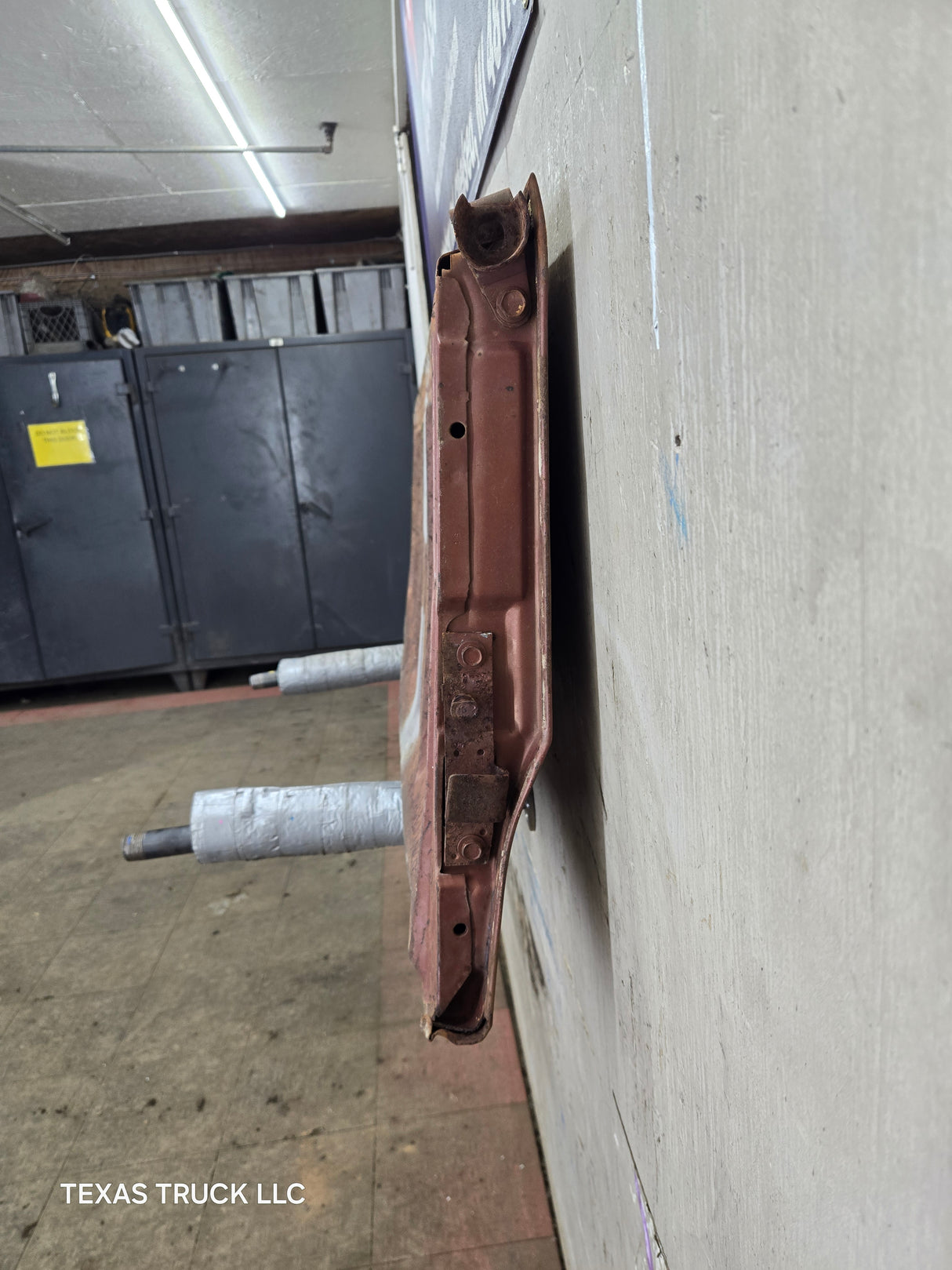 1973-1987 Chevrolet / GMC Square Body Tailgate C10 C15 C20 C25 C35 K10 K15 K20 K25 K35