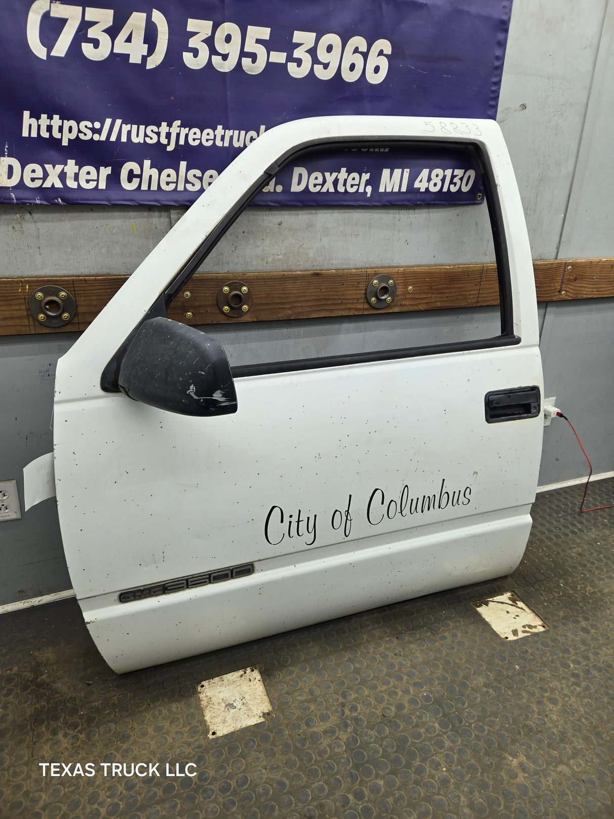 1988-2000 Chevrolet Silverado Suburban GMC Sierra LH Front Driver Side Door - White