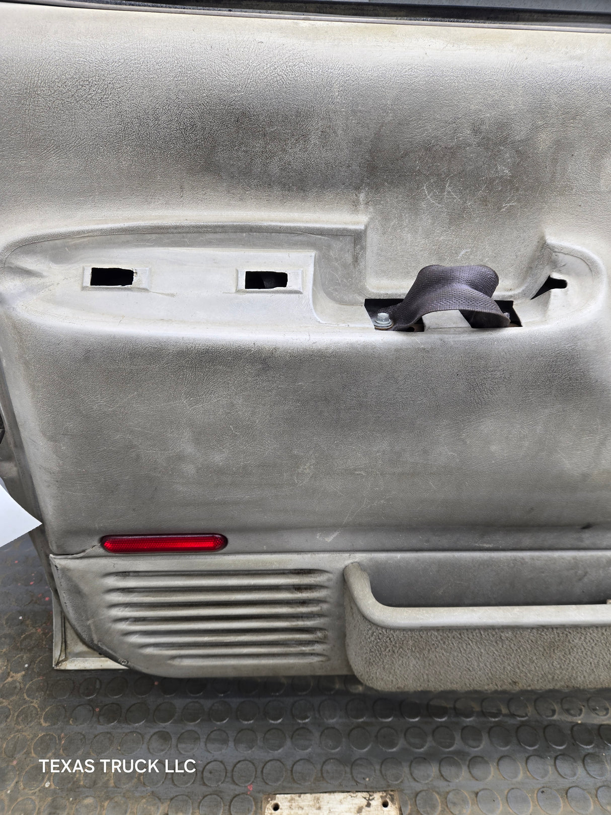 1988-2000 Chevrolet Silverado Suburban GMC Sierra LH Front Driver Side Door - White