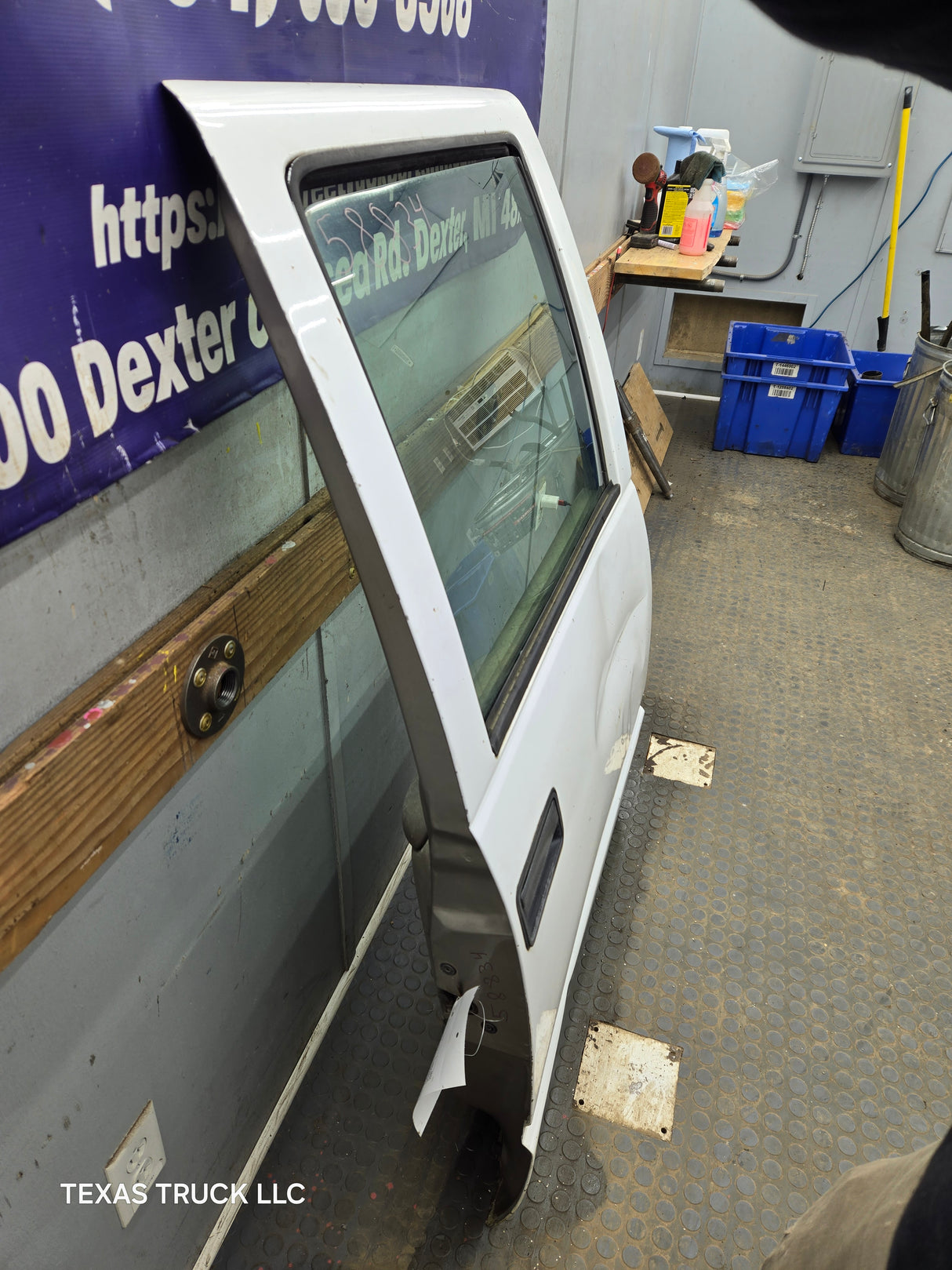 1992-2000 Chevrolet Silverado Suburban GMC Sierra K/C Series Crew Cab RH Rear Passenger Side Door