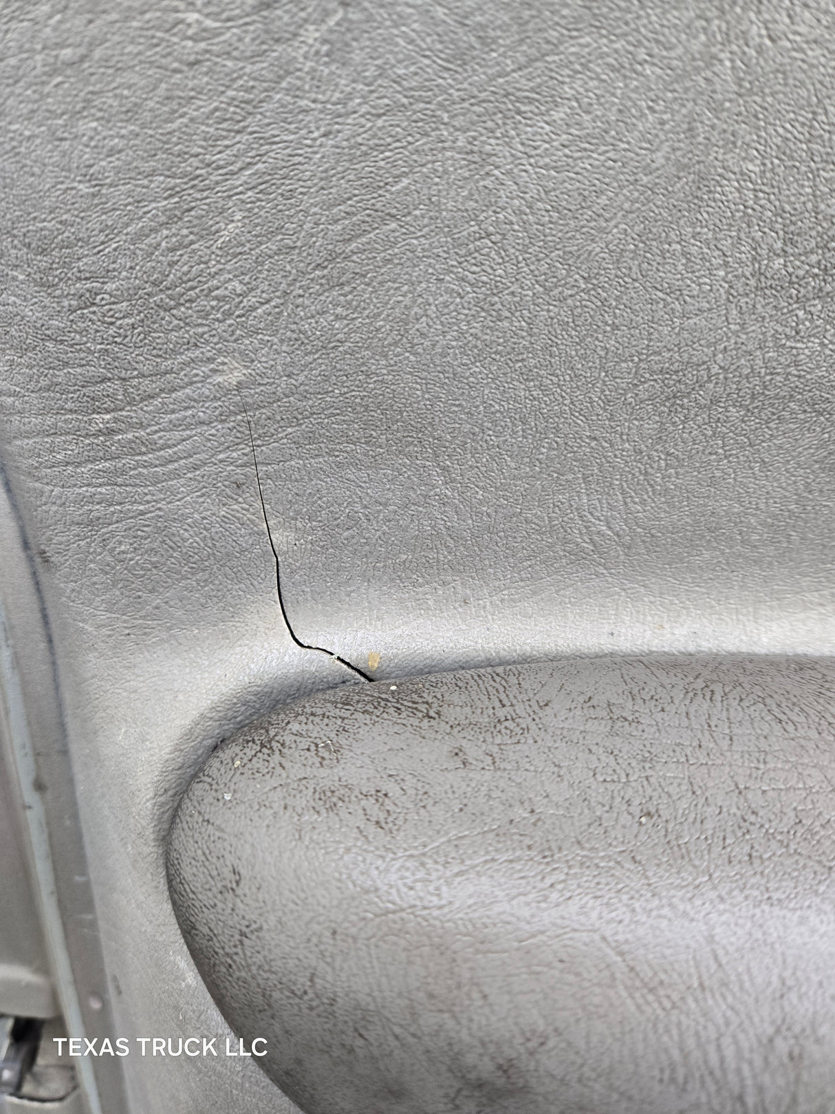 1992-2000 Chevrolet Silverado Suburban GMC Sierra K1500 K2500 K3500 Crew Cab LH Rear Driver Side Door