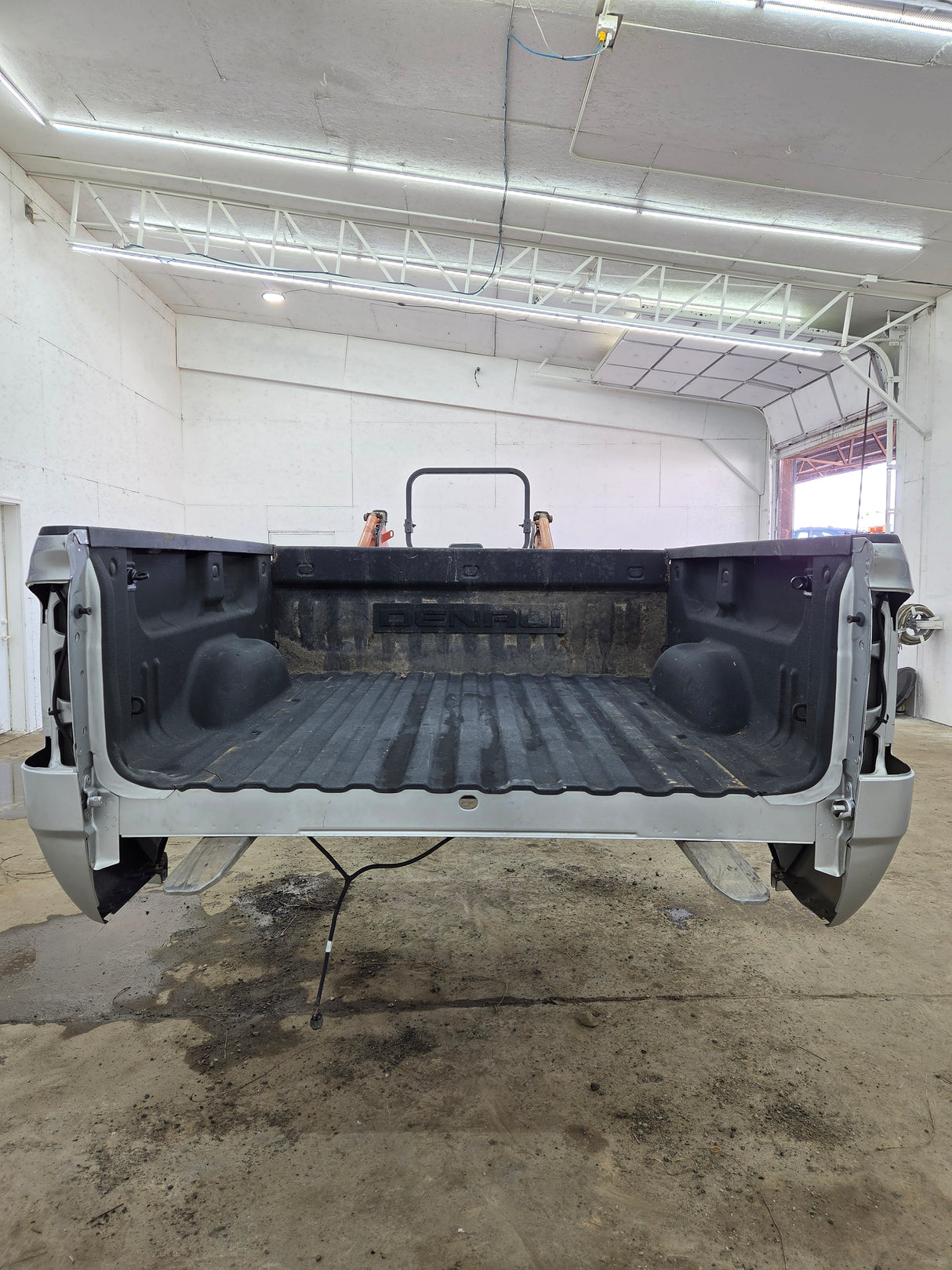 2014-2019 GMC Sierra 1500 5' 8" Short Bed