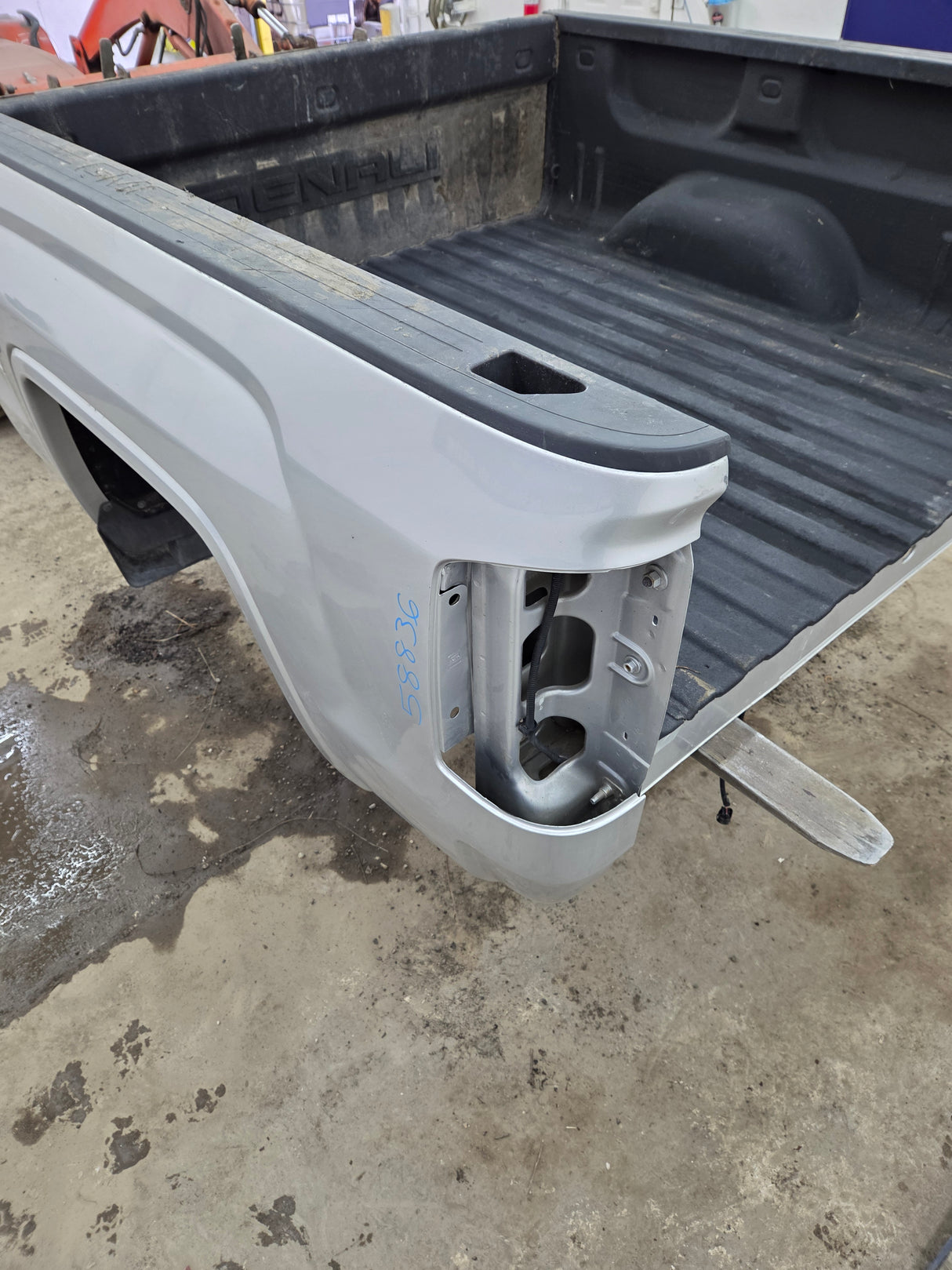 2014-2019 GMC Sierra 1500 5' 8" Short Bed