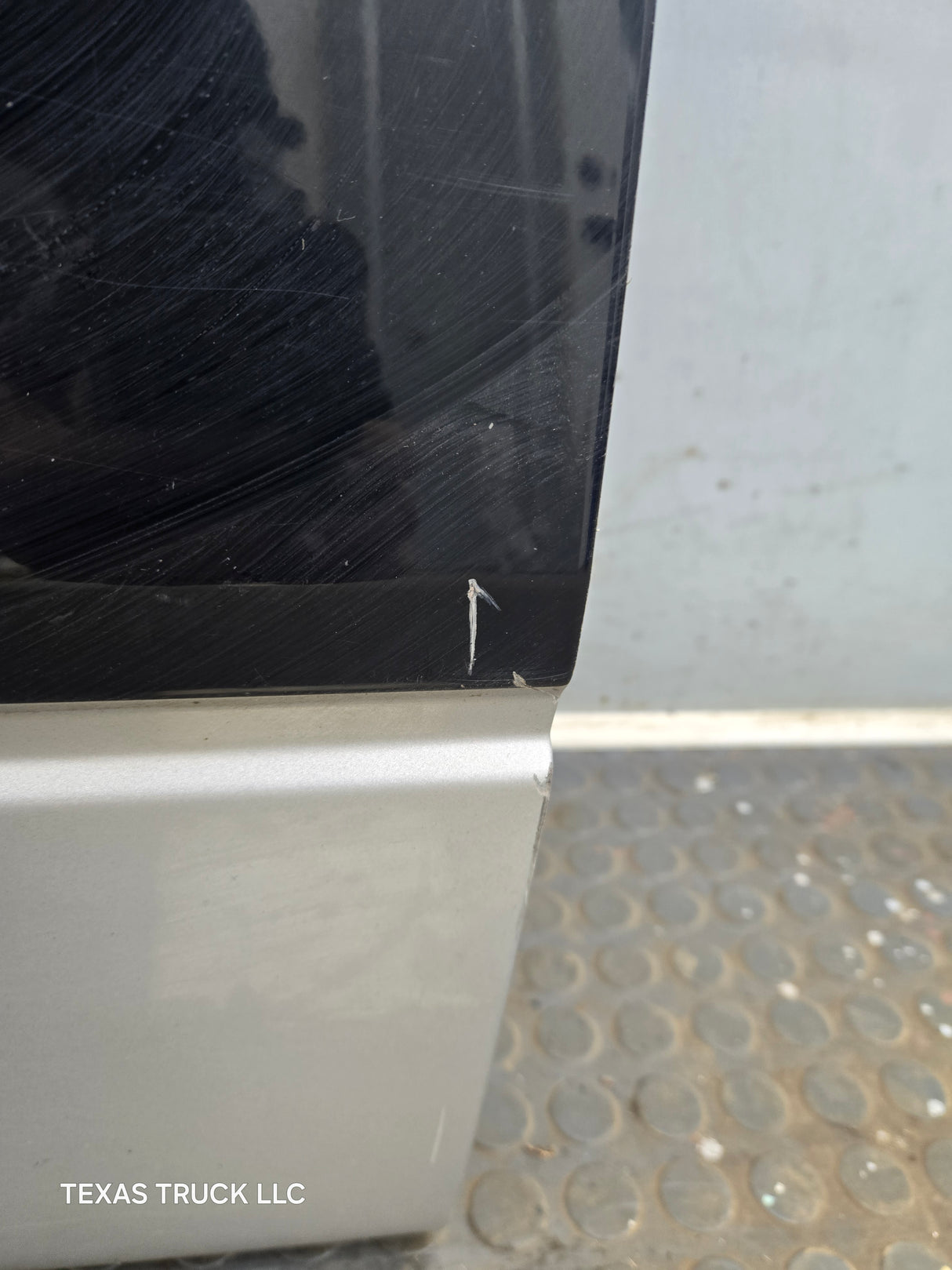 2004-2008 Ford F150 RH Passenger Front CREW Cab Door