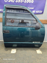 1988-2000 Chevrolet Silverado Suburban GMC Sierra RH Front Passenger Side Door