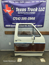 1980-1986 Ford F Series F250 F350 F450 F550 Passenger Side Front Door RH