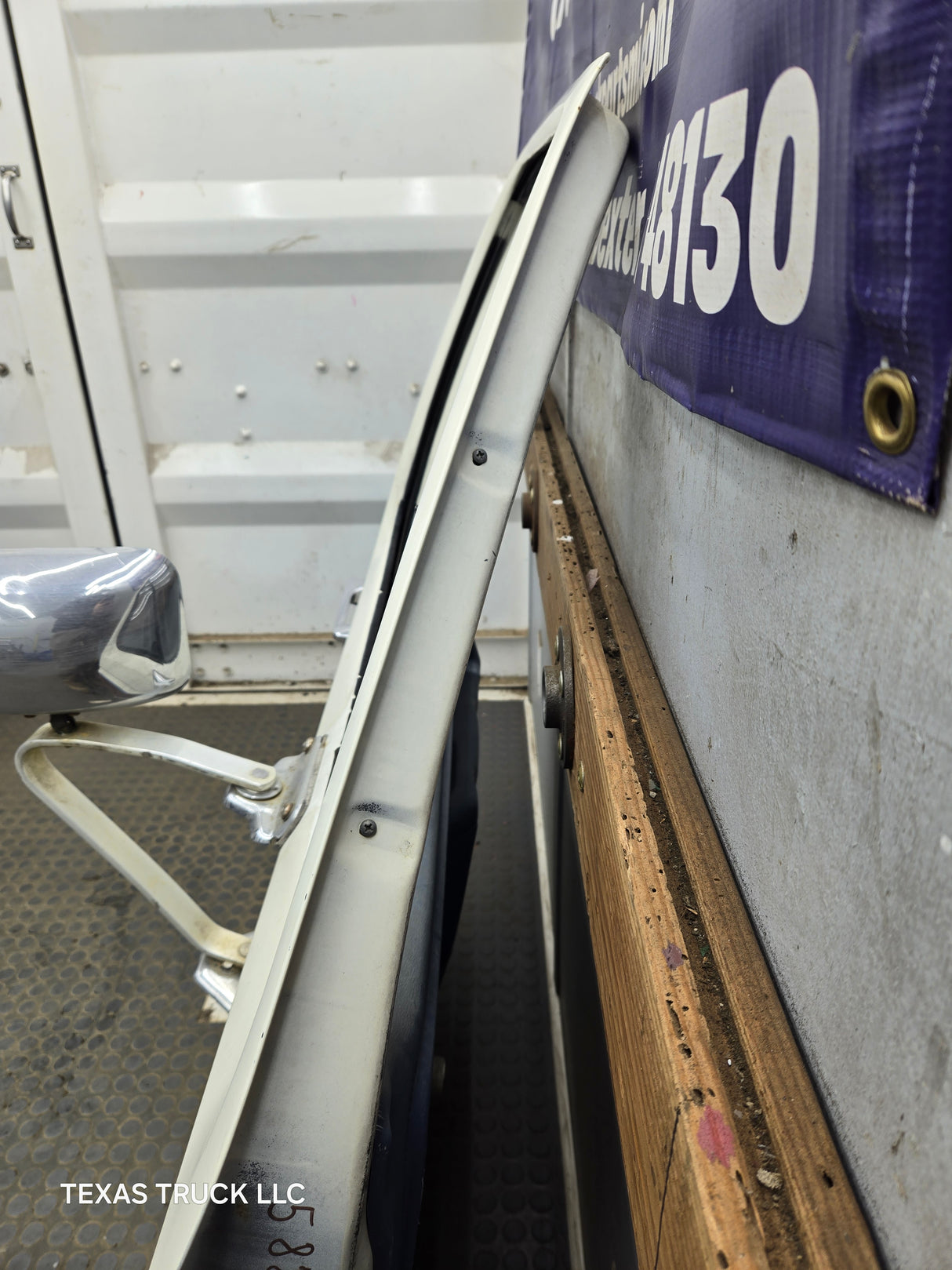 1980-1986 Ford F Series F250 F350 F450 F550 Passenger Side Front Door RH
