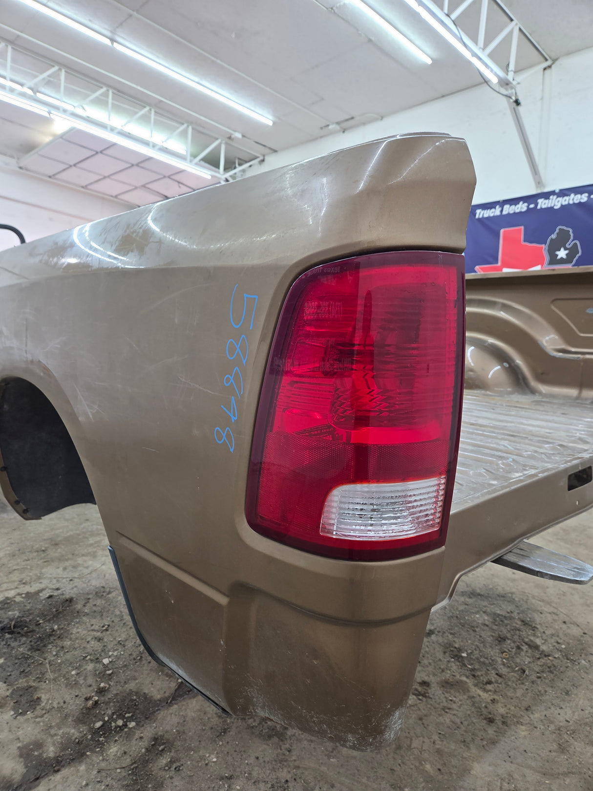 2009-2018 Dodge Ram 4th Gen 1500 2500 3500 6' 4" Short Truck Bed