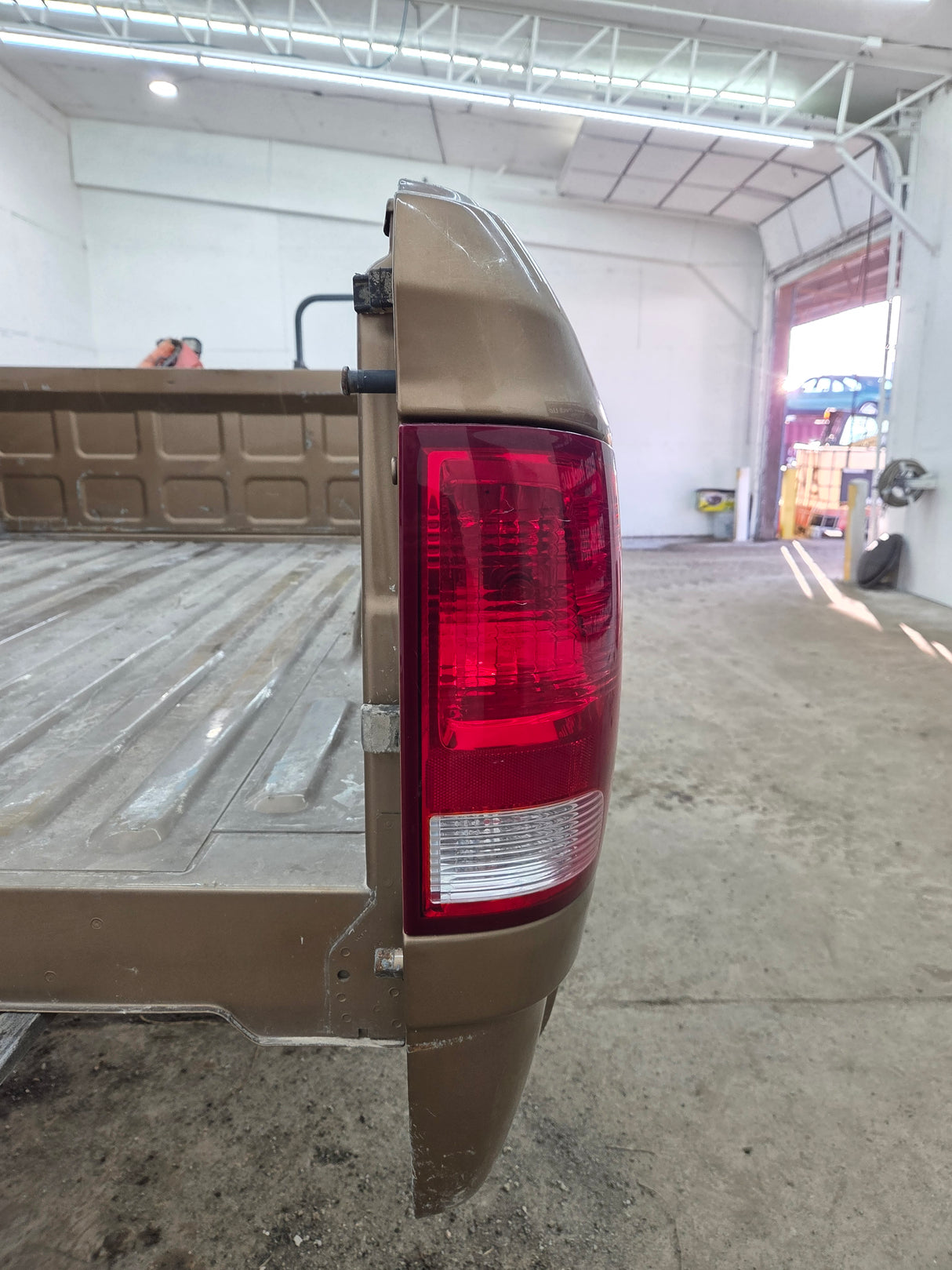 2009-2018 Dodge Ram 4th Gen 1500 2500 3500 6' 4" Short Truck Bed