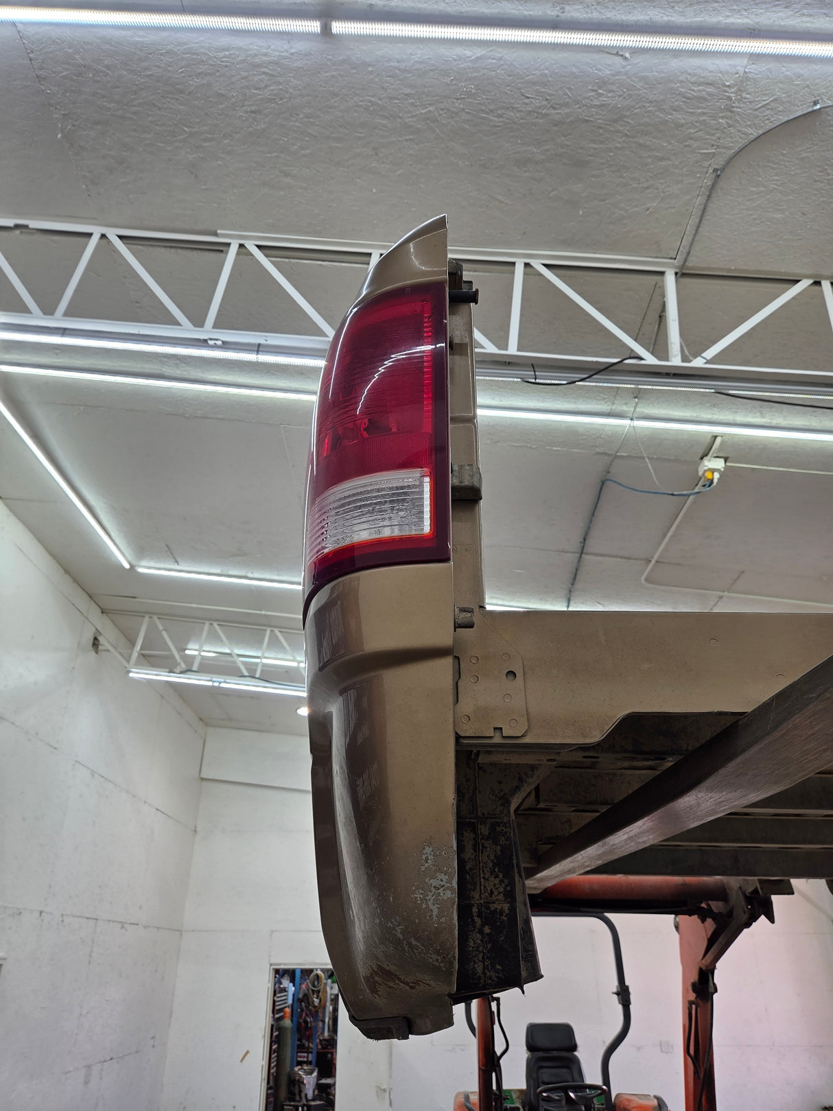 2009-2018 Dodge Ram 4th Gen 1500 2500 3500 6' 4" Short Truck Bed