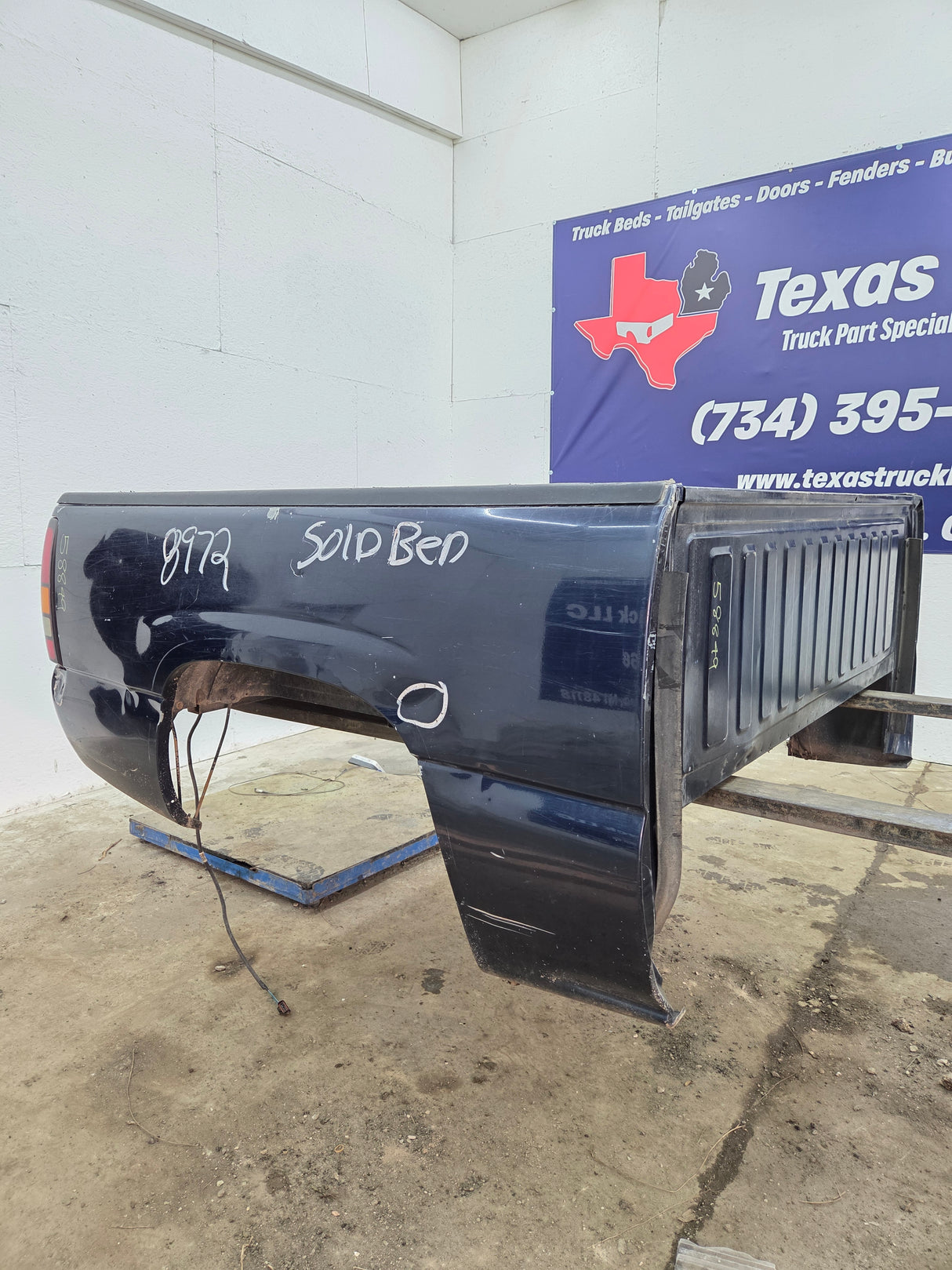 1999-2007 Chevrolet Silverado / GMC Sierra 1500 5' 8" Short Truck Bed