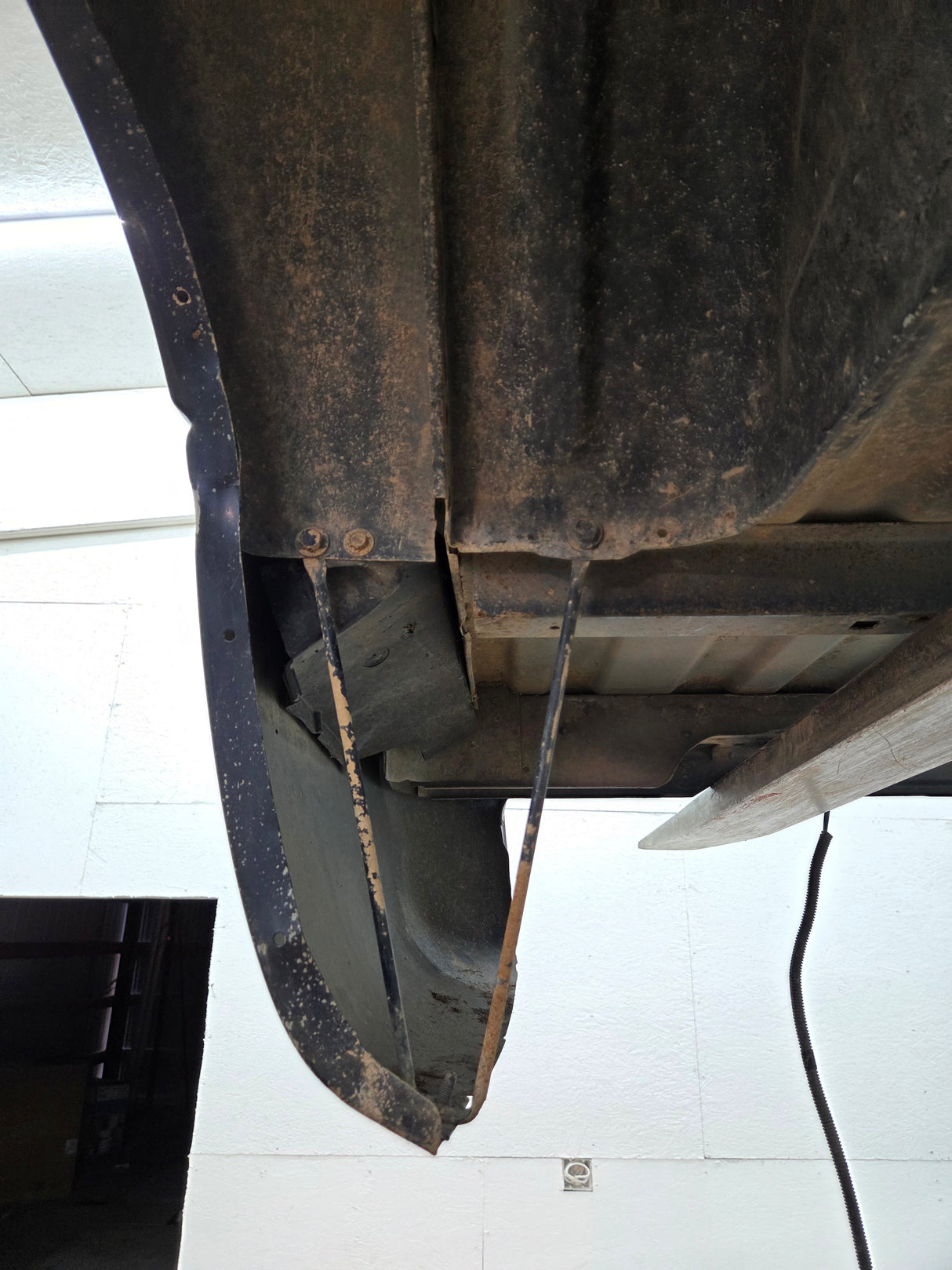 1999-2007 Chevrolet Silverado / GMC Sierra 1500 5' 8" Short Truck Bed