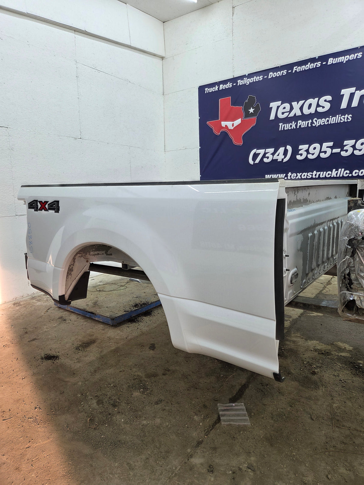 2017-2022 Ford F250 F350 Super Duty 6' 9" Short Truck Bed