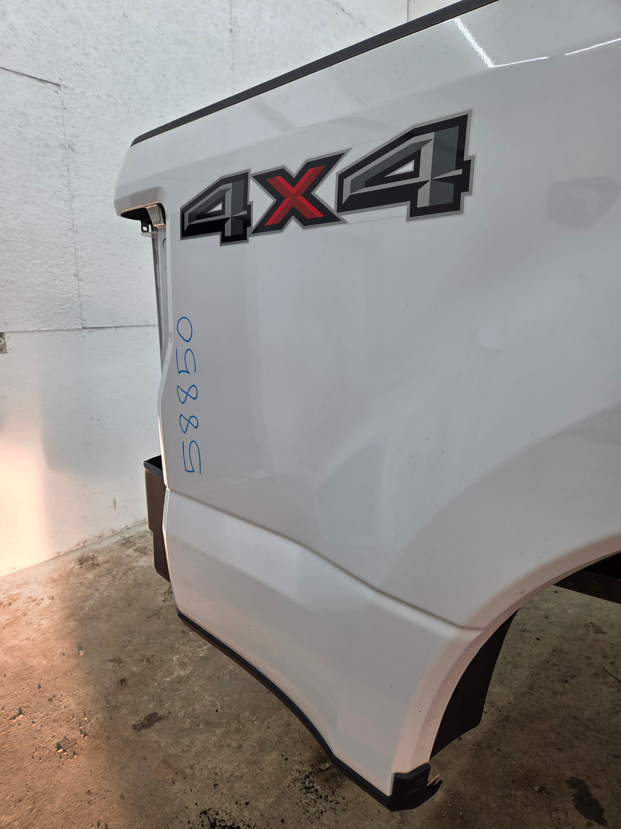 2017-2022 Ford F250 F350 Super Duty 6' 9" Short Truck Bed