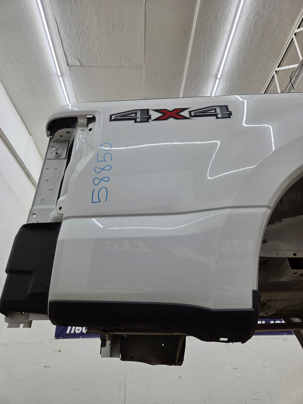 2017-2022 Ford F250 F350 Super Duty 6' 9" Short Truck Bed