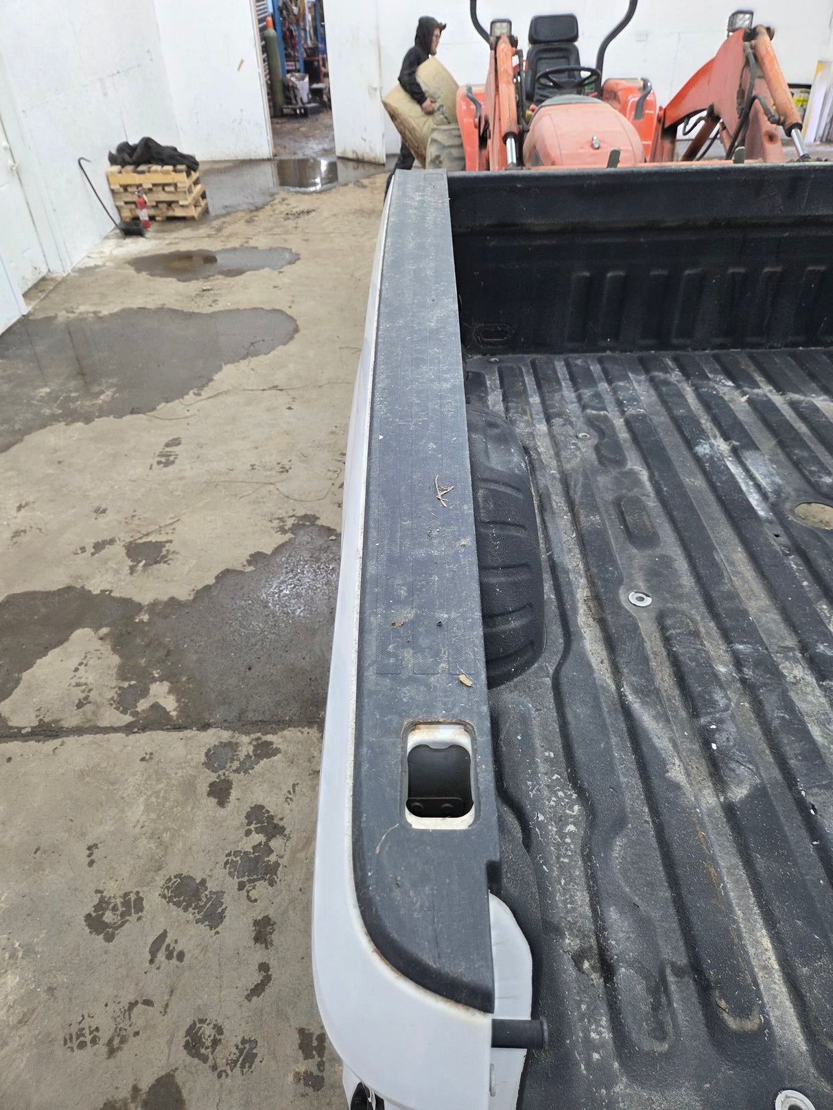 2017-2022 Ford F250 F350 Super Duty 6' 9" Short Truck Bed