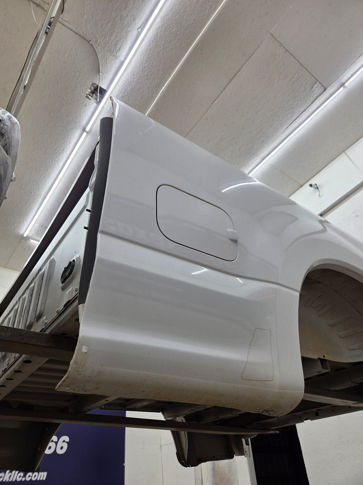 2017-2022 Ford F250 F350 Super Duty 6' 9" Short Truck Bed