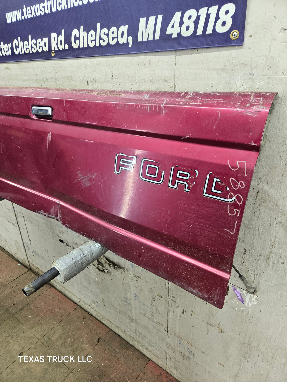 1980-1997 Bullnose / Bricknose / OBS Ford F100 F150 F250 F350 Tailgate