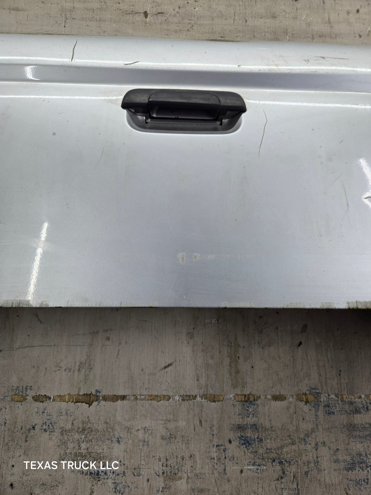 1995-2004 Toyota Tacoma Tailgate - Silver