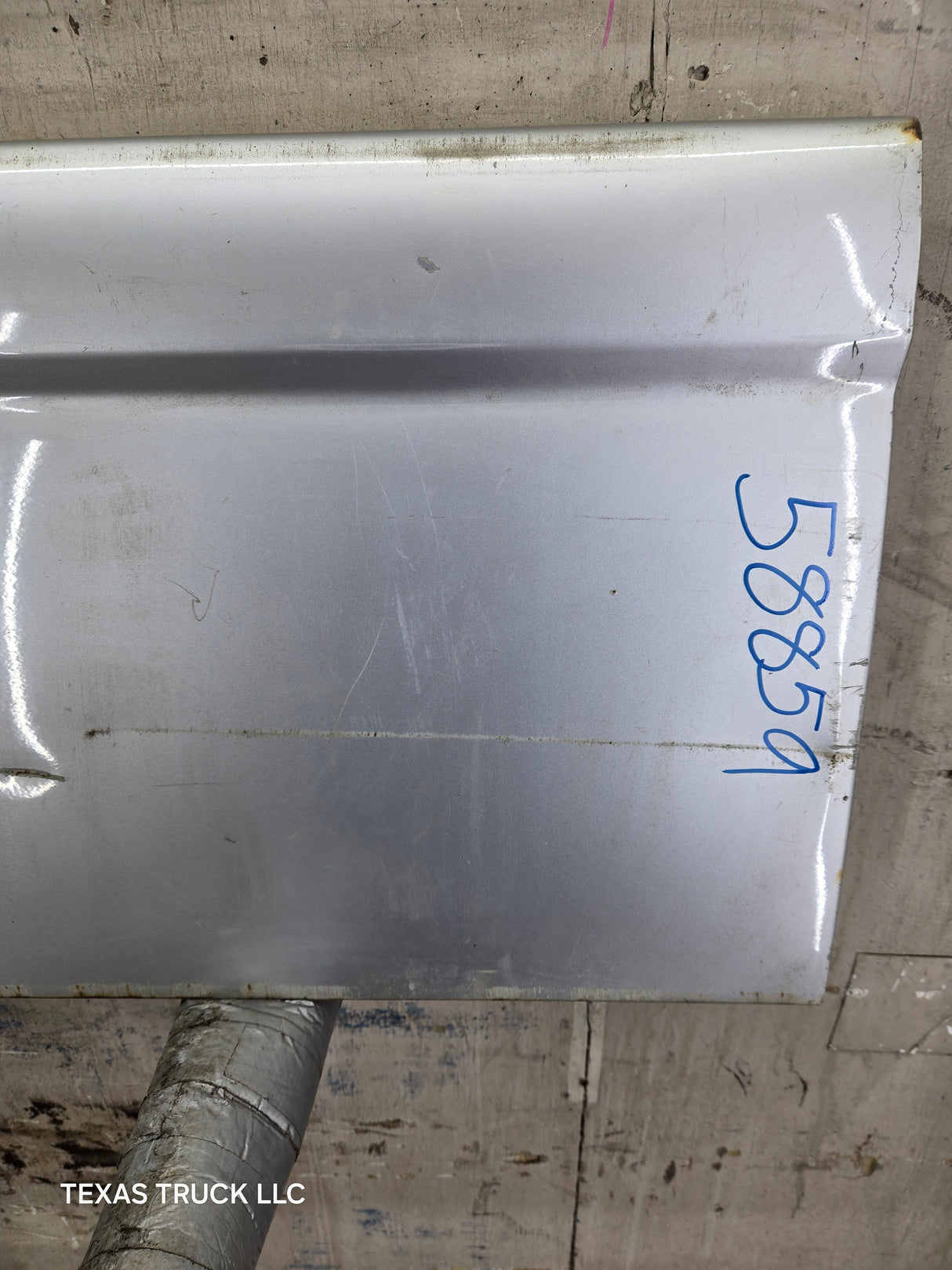1995-2004 Toyota Tacoma Tailgate - Silver