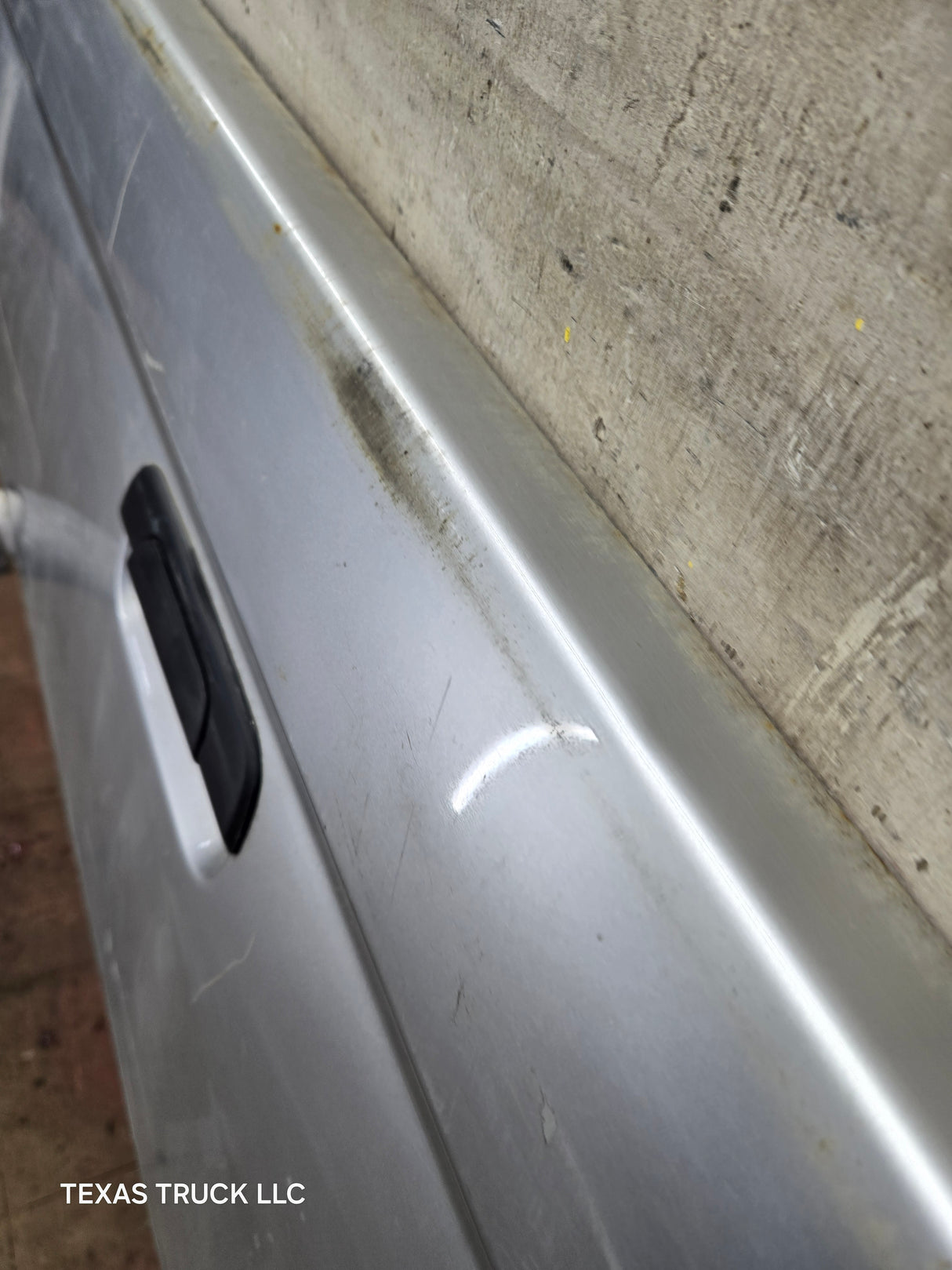 1995-2004 Toyota Tacoma Tailgate - Silver