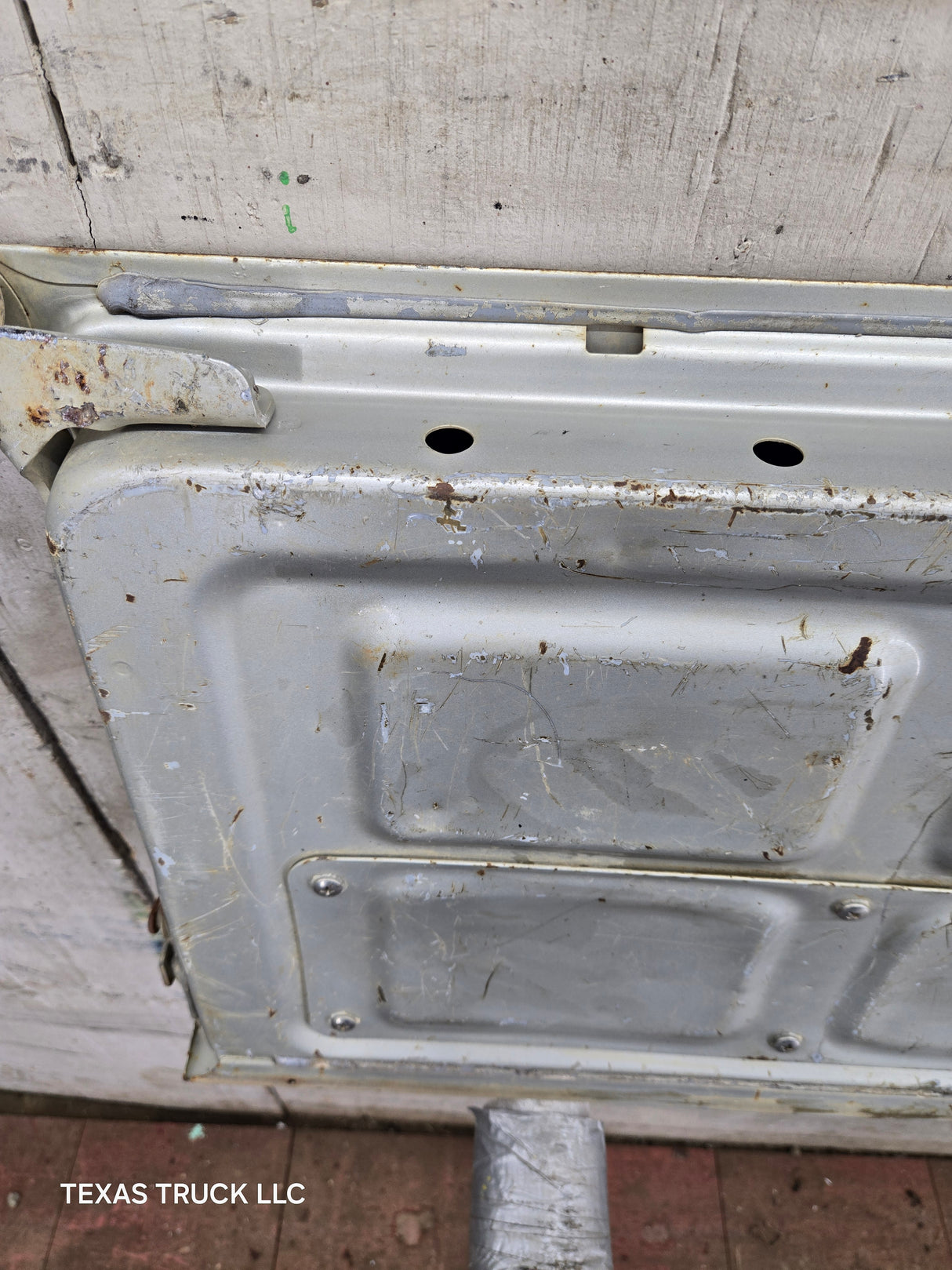 1995-2004 Toyota Tacoma Tailgate - Silver