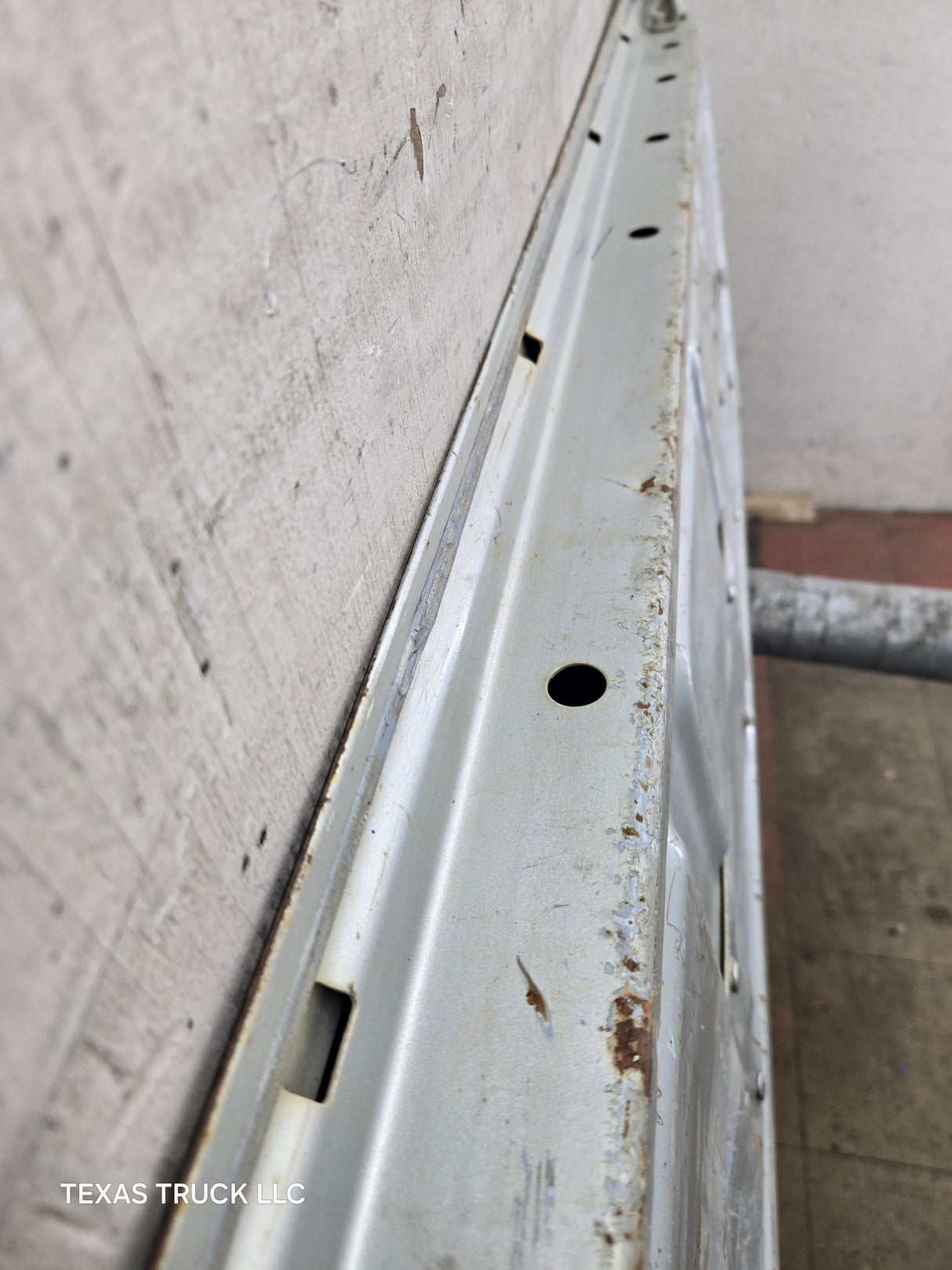1995-2004 Toyota Tacoma Tailgate - Silver