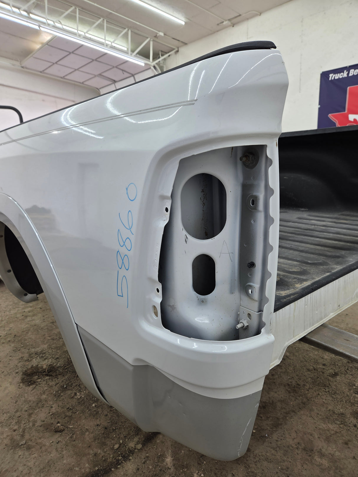 2009-2018 Dodge Ram 4th Gen 1500 2500 3500 6' 4" Short Truck Bed