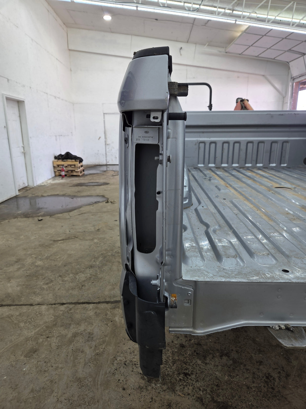 2017-2022 Ford F250 F350 Super Duty 6' 9" Short Truck Bed