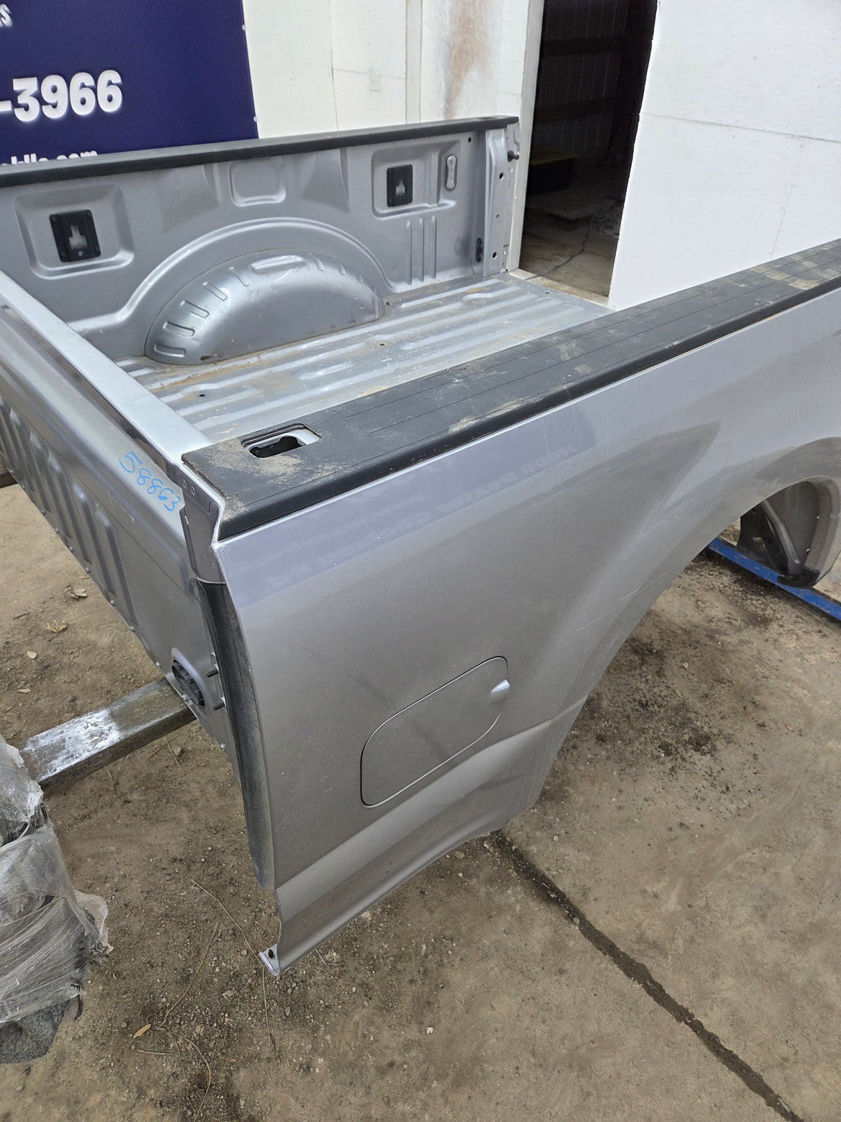 2017-2022 Ford F250 F350 Super Duty 6' 9" Short Truck Bed