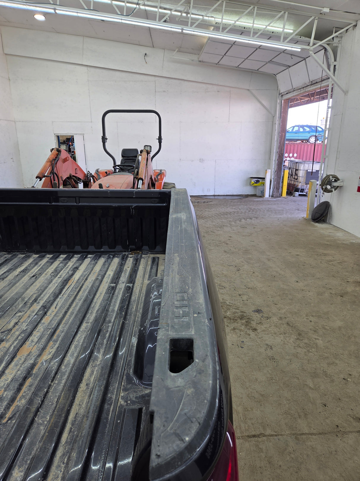 2019-2025 Chevrolet Silverado 2500 3500 HD 6' 6" Short Truck Bed - Dark Blue