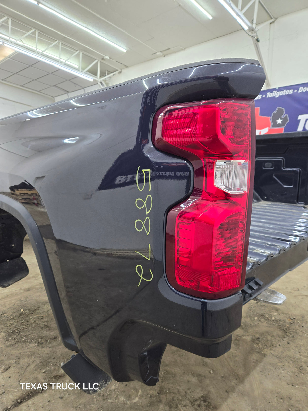 2019-2025 Chevrolet Silverado 2500 3500 HD 6' 6" Short Truck Bed