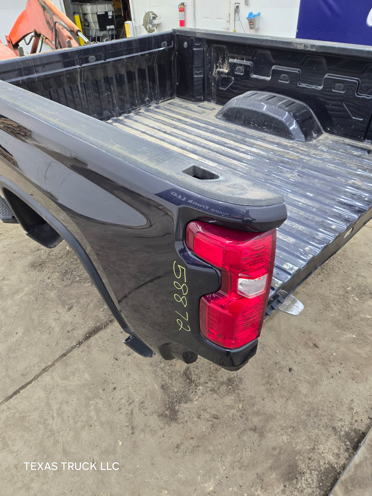 2019-2025 Chevrolet Silverado 2500 3500 HD 6' 6" Short Truck Bed