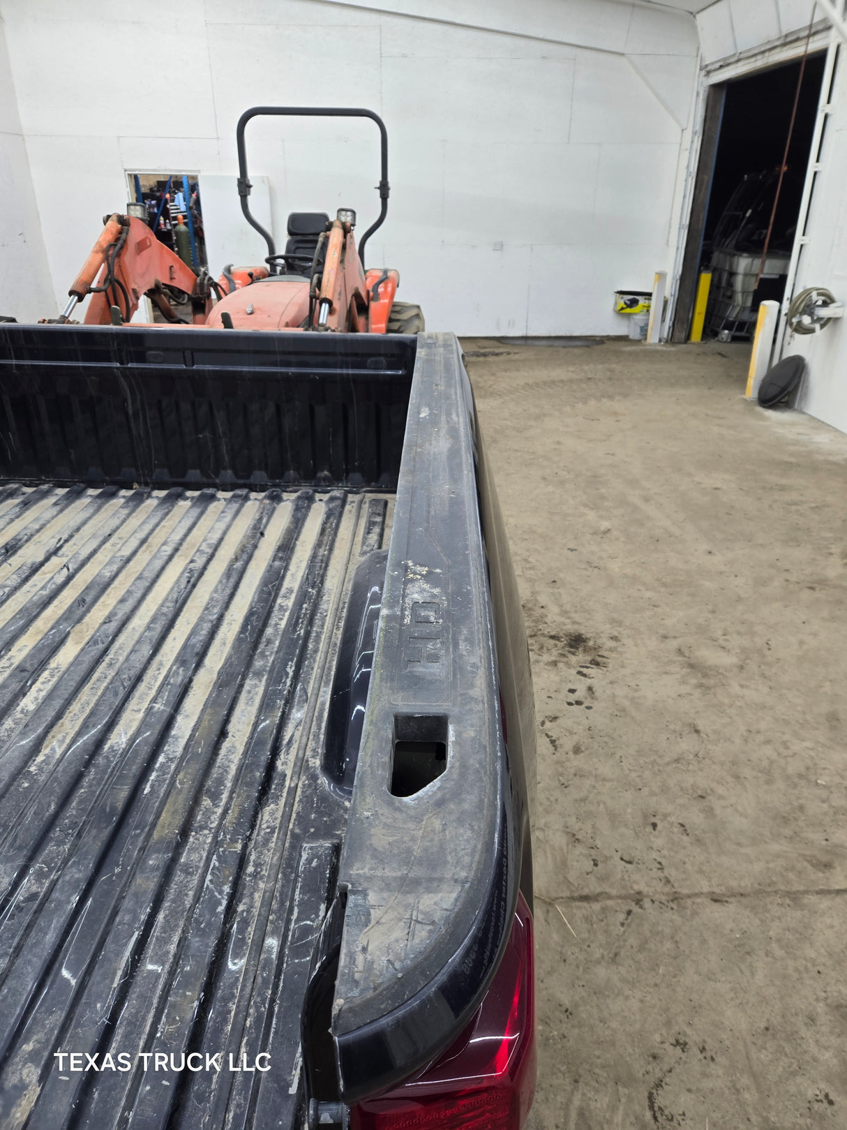 2019-2025 Chevrolet Silverado 2500 3500 HD 6' 6" Short Truck Bed