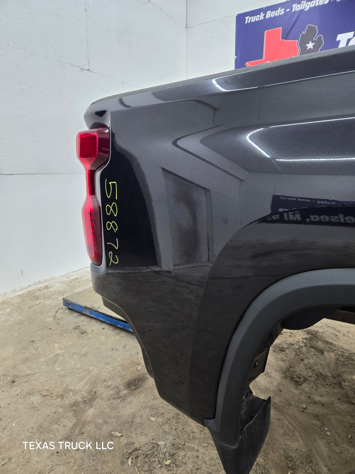 2019-2025 Chevrolet Silverado 2500 3500 HD 6' 6" Short Truck Bed