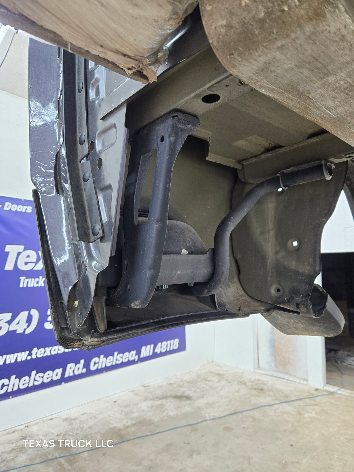 2019-2025 Chevrolet Silverado 2500 3500 HD 6' 6" Short Truck Bed