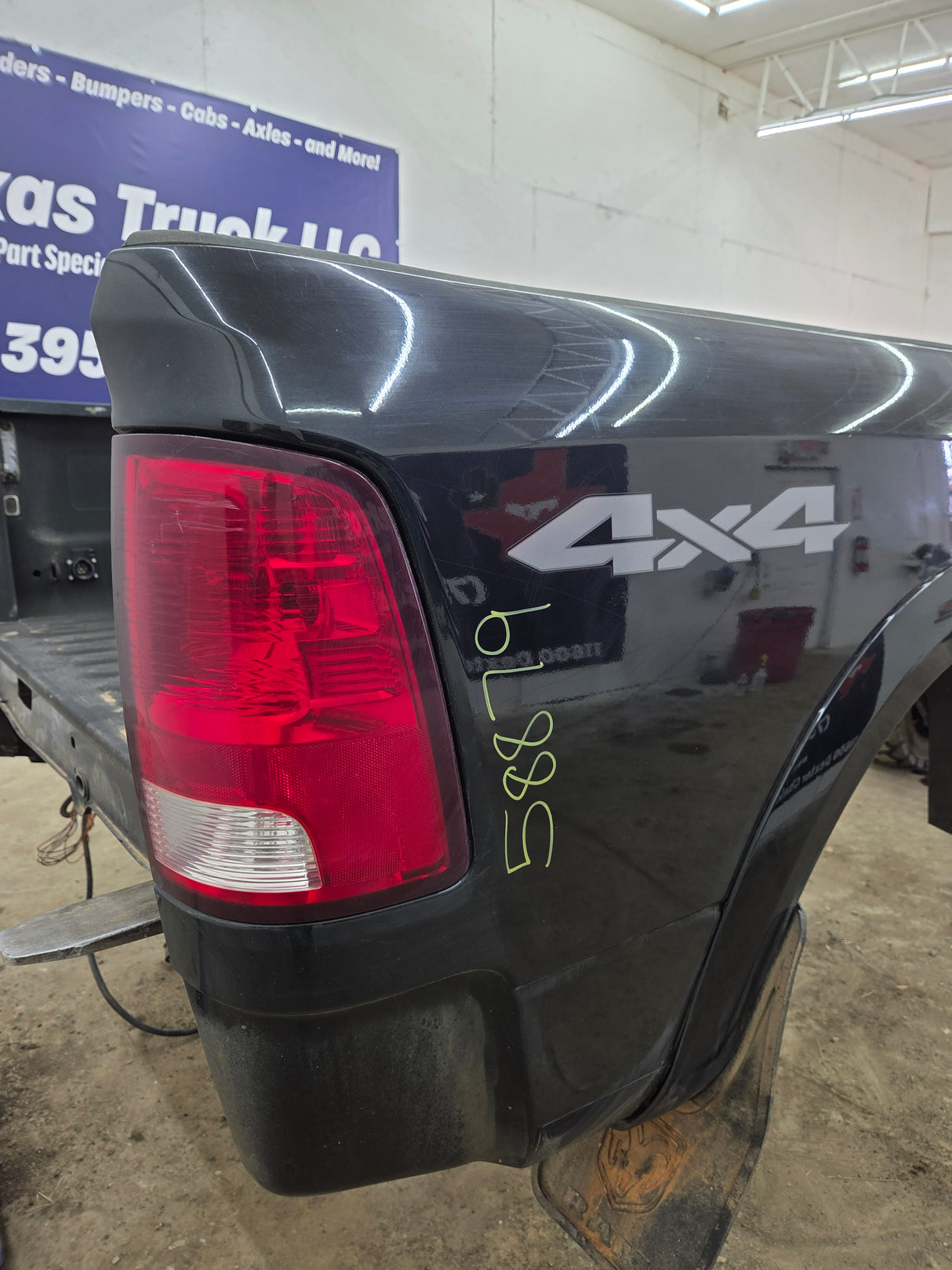 2009-2018 Dodge Ram 4th Gen 1500 2500 3500 6' 4" Short Truck Bed