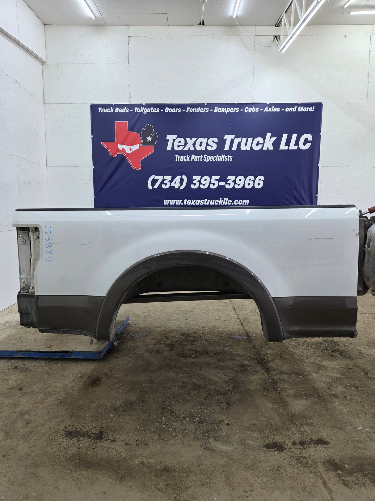 2017-2022 Ford F250 F350 Super Duty 6' 9" Short Truck Bed
