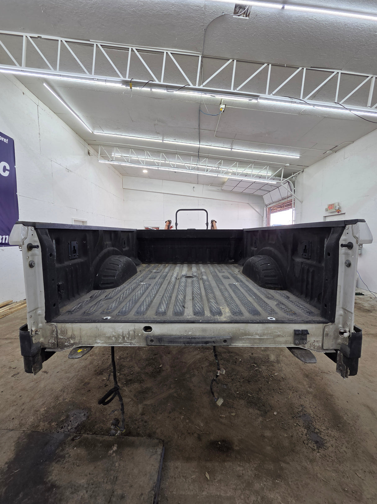 2017-2022 Ford F250 F350 Super Duty 6' 9" Short Truck Bed