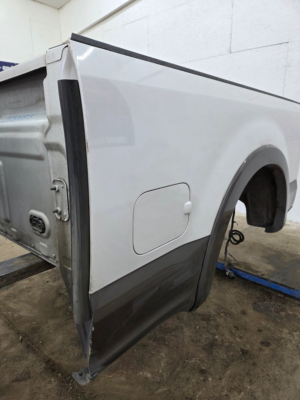 2017-2022 Ford F250 F350 Super Duty 6' 9" Short Truck Bed