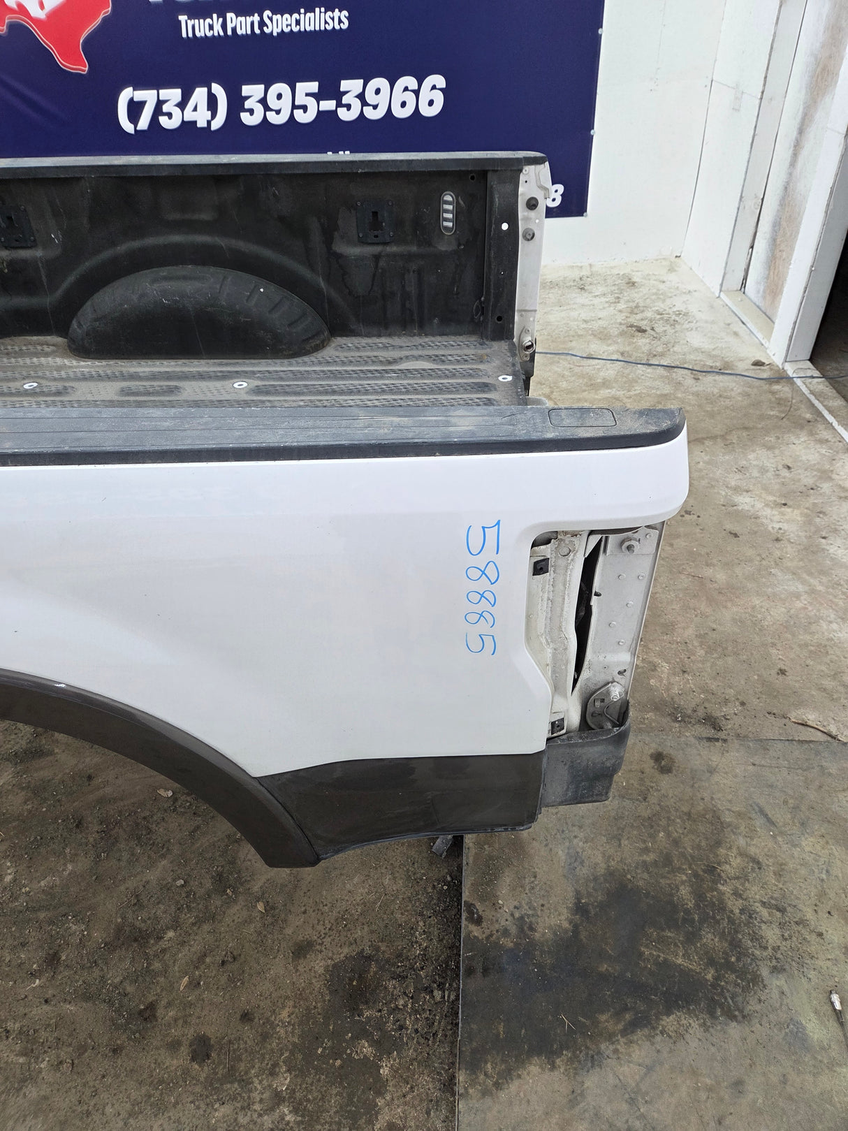 2017-2022 Ford F250 F350 Super Duty 6' 9" Short Truck Bed