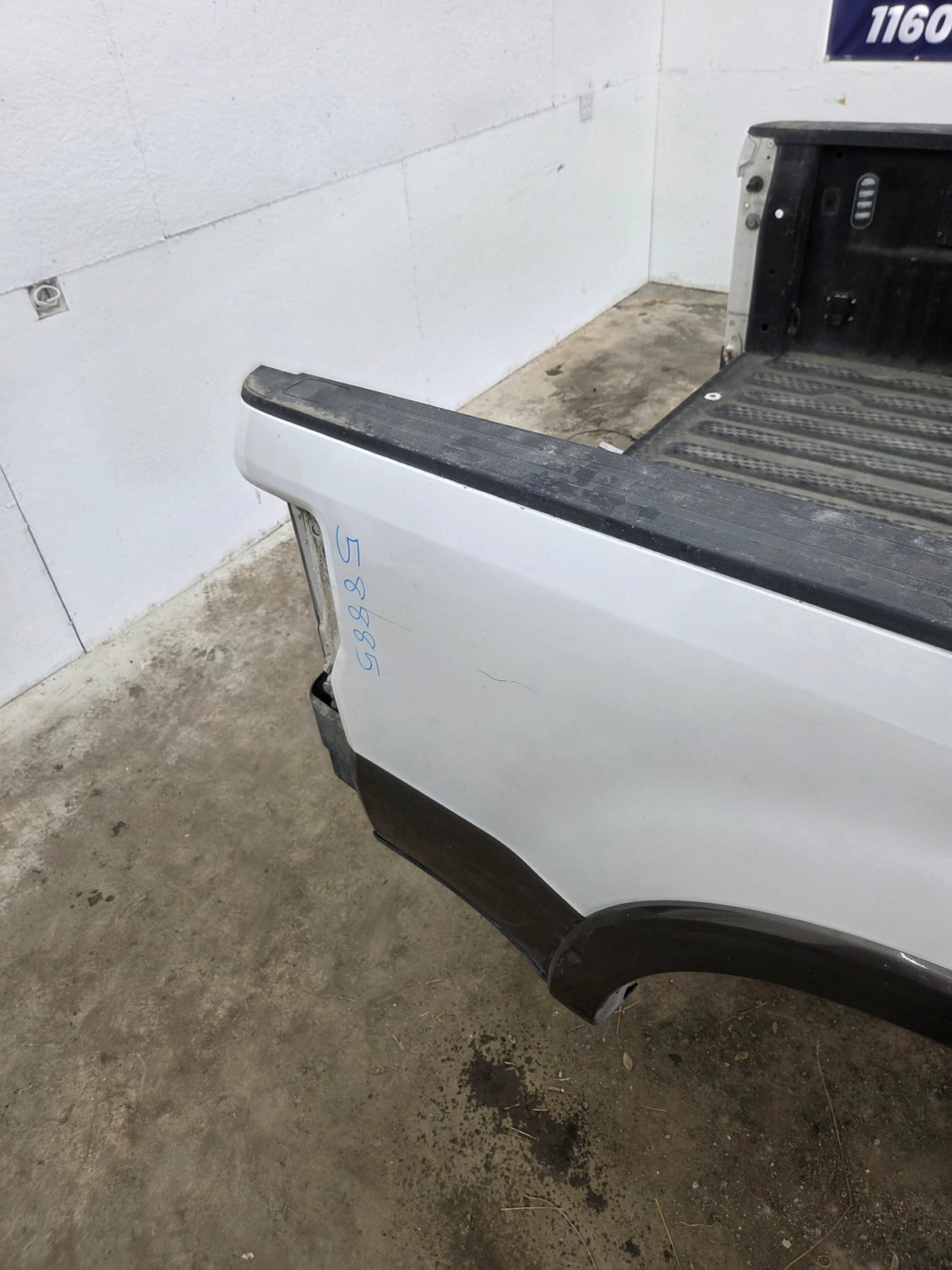 2017-2022 Ford F250 F350 Super Duty 6' 9" Short Truck Bed
