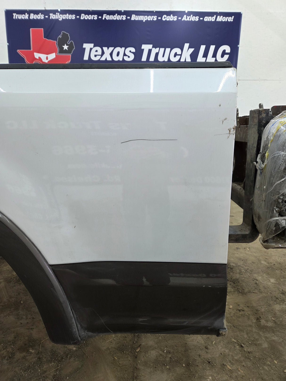2017-2022 Ford F250 F350 Super Duty 6' 9" Short Truck Bed