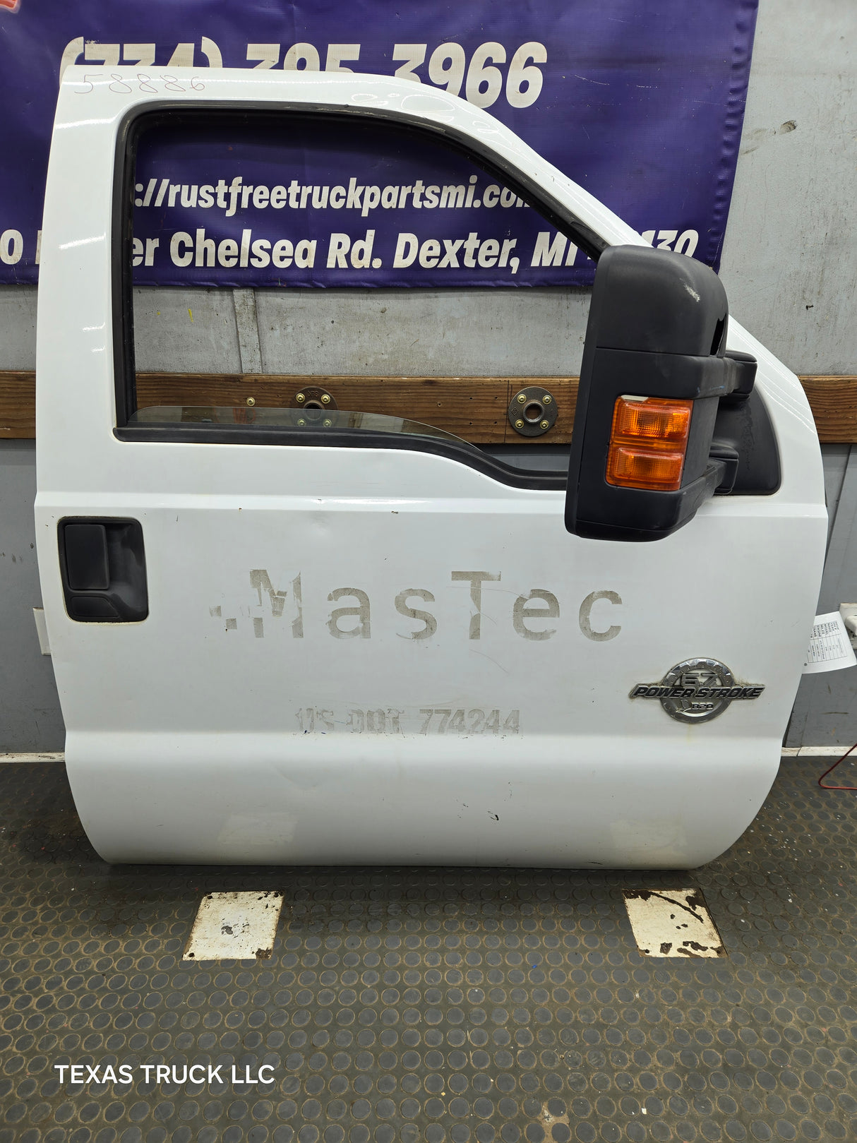 1999-2011 Ford Super Duty / Excursion Front Passenger RH Door F250 F350 F450 F550
