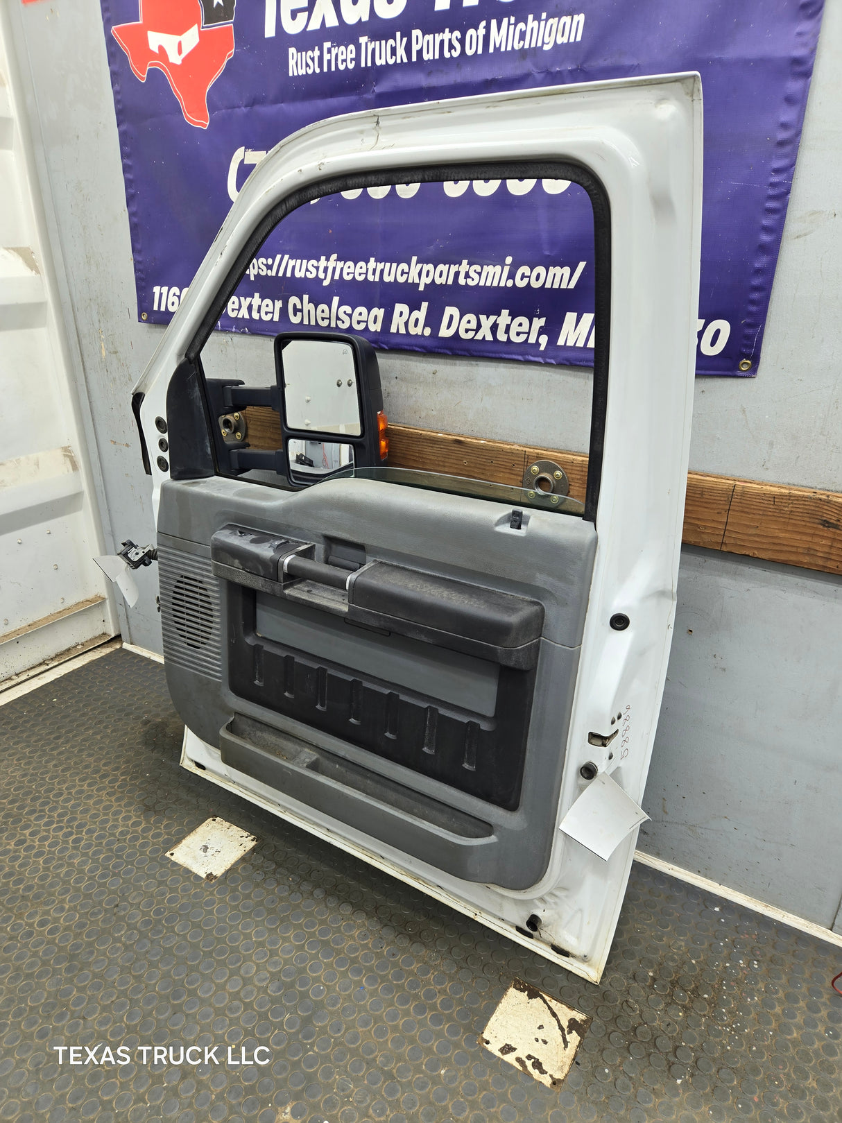 1999-2011 Ford Super Duty / Excursion Front Passenger RH Door F250 F350 F450 F550