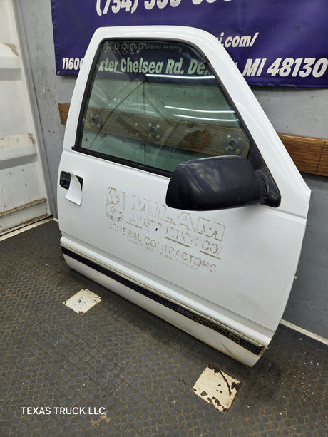 1988-2000 Chevrolet Silverado Suburban GMC Sierra RH Front Passenger Side Door